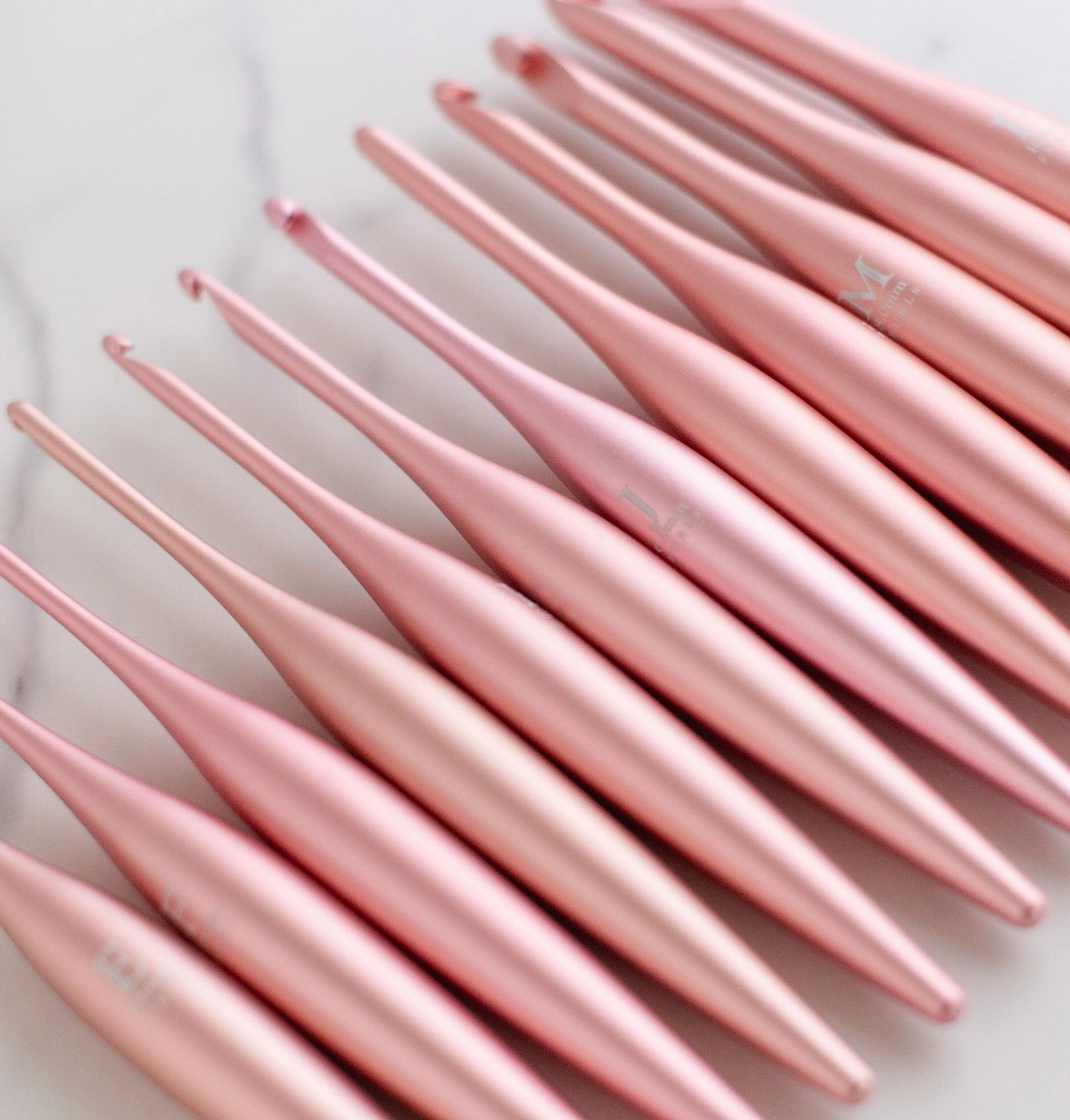 Blush Streamline Metal Crochet Hooks - Image 4