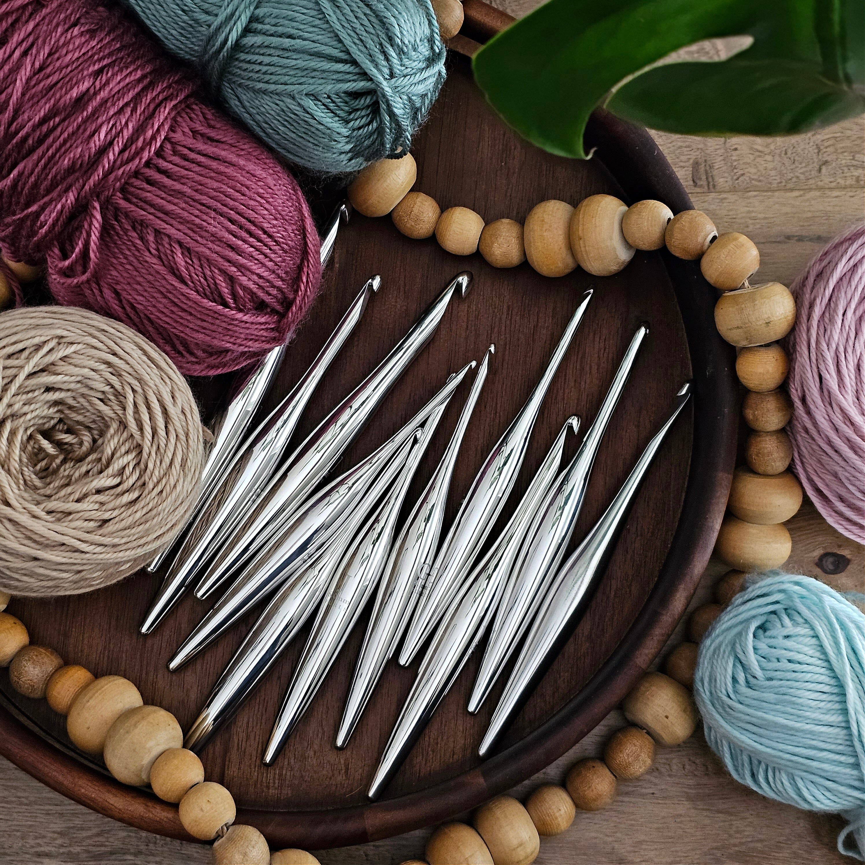 Silver Streamline Metal Crochet Hooks - Image 3